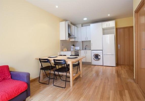 AB Paral·lel Apartments