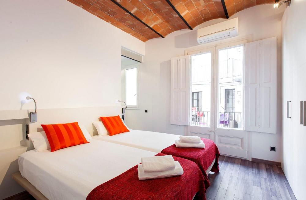 AB Paral·lel Spacious Apartments