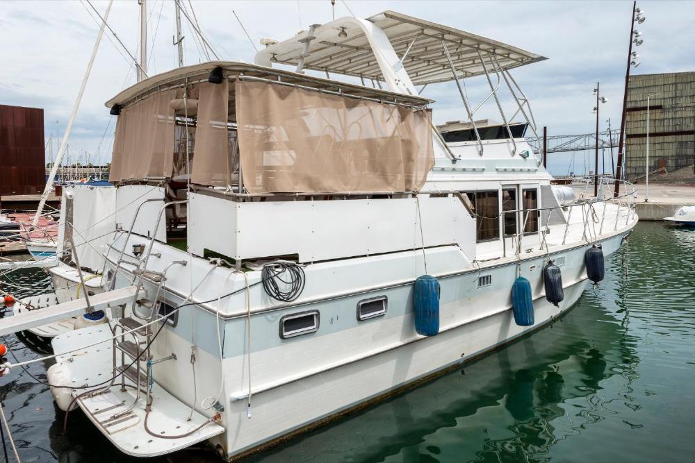 Boat Accommodations Barcelona 4 Boat Accommodations Barcelona