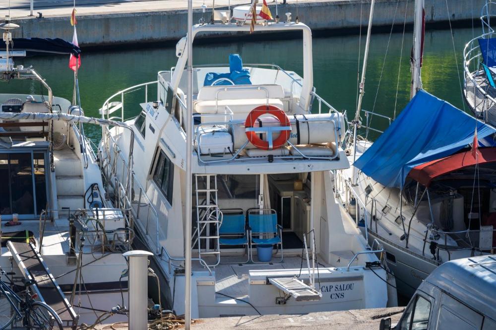 Boat Accommodations Barcelona 1 Boat Accommodations Barcelona