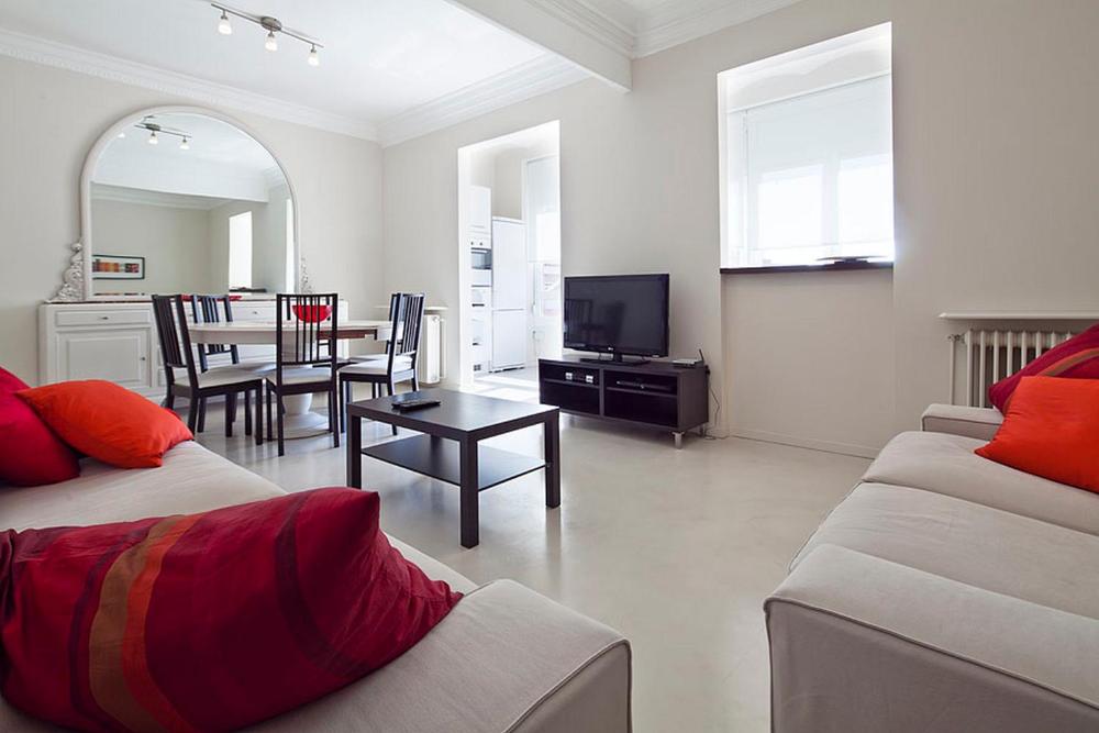 Central and Spacious Family Apartment 4 Central and Spacious Family Apartment