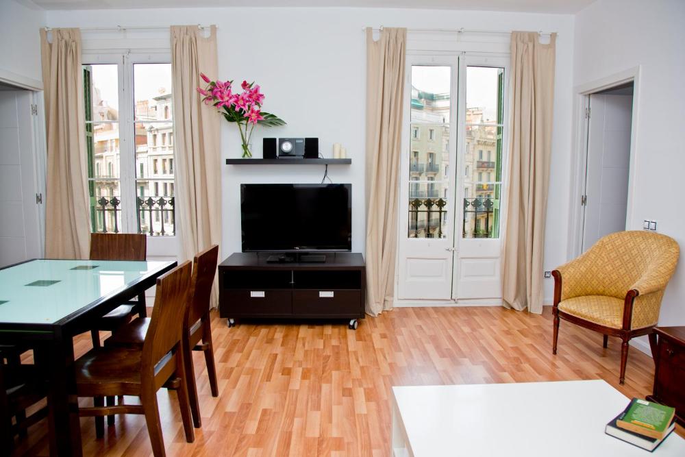 Claris Apartments 3 Claris Apartments