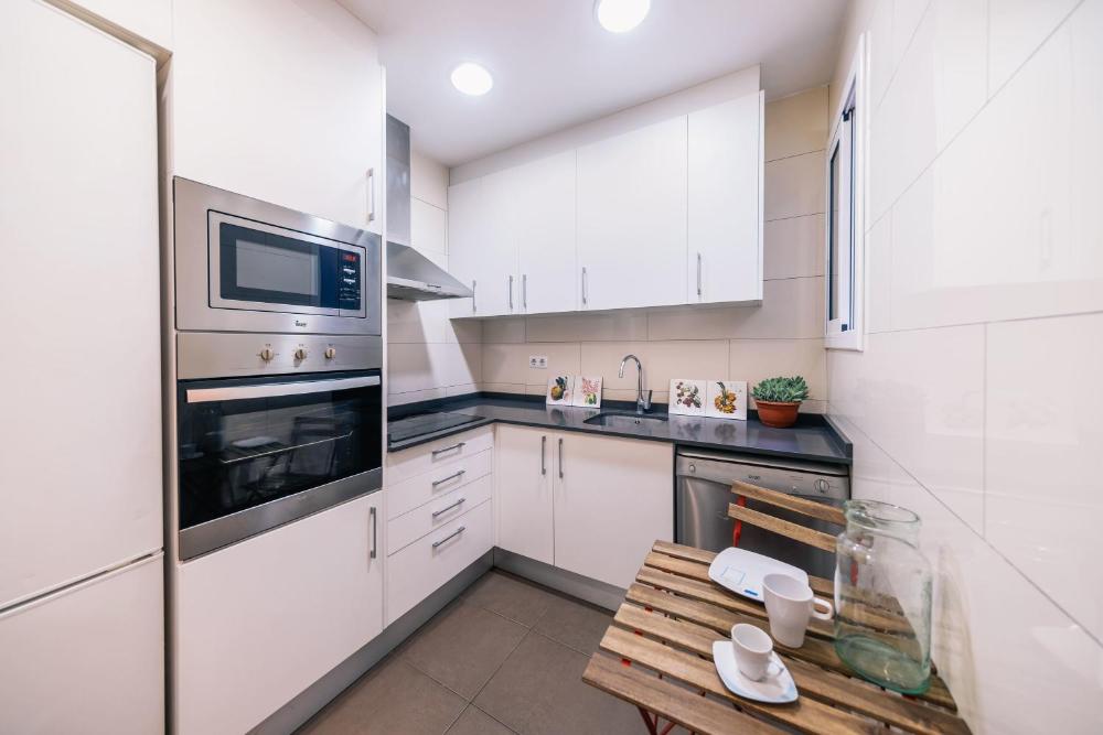 Comfortable 3-bedroom next to Sagrada Familia 2 Comfortable 3-bedroom next to Sagrada Familia