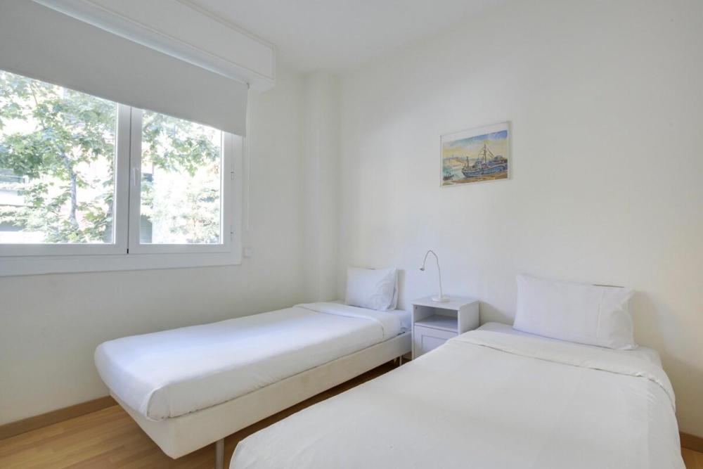 Cozy 2 Bedroom next to Arc de Triomf 2 Cozy 2 Bedroom next to Arc de Triomf