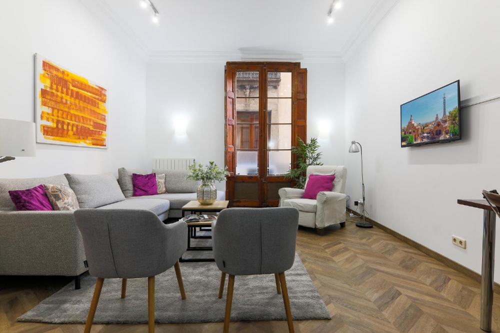 Great Spacious Apartment in the Gothic District City Center 3 Great Spacious Apartment in the Gothic District City Center