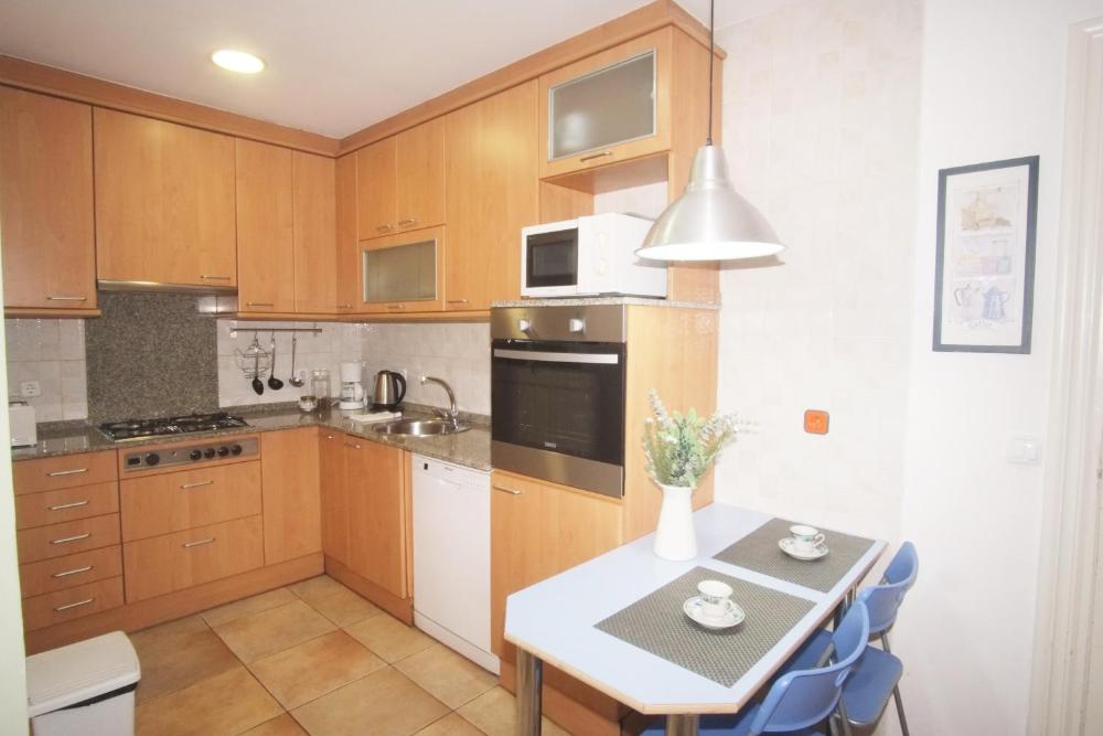 Lovely Apartment at Park Güell 3 Lovely Apartment at Park Güell