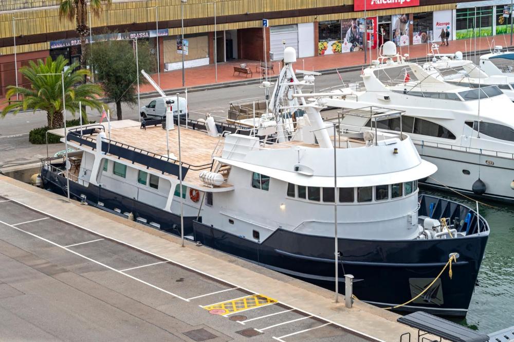 Luxury Boat Hotel Barcelona 6 Luxury Boat Hotel Barcelona
