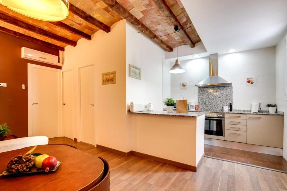 Modern 2 Bedroom Flat in Trendy Poble Sec 5 Modern 2 Bedroom Flat in Trendy Poble Sec