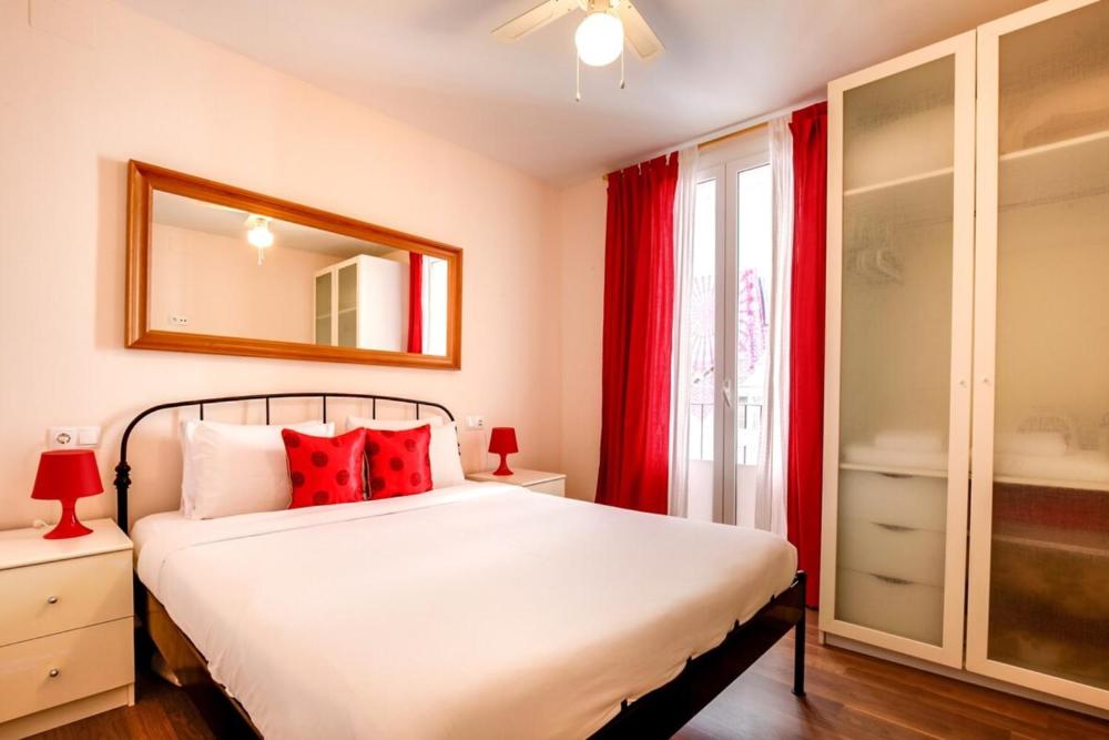 Modern 2 Bedroom Flat in Trendy Poble Sec 2 Modern 2 Bedroom Flat in Trendy Poble Sec