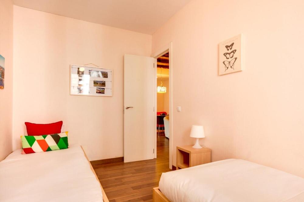 Modern 2 Bedroom Flat in Trendy Poble Sec 6 Modern 2 Bedroom Flat in Trendy Poble Sec
