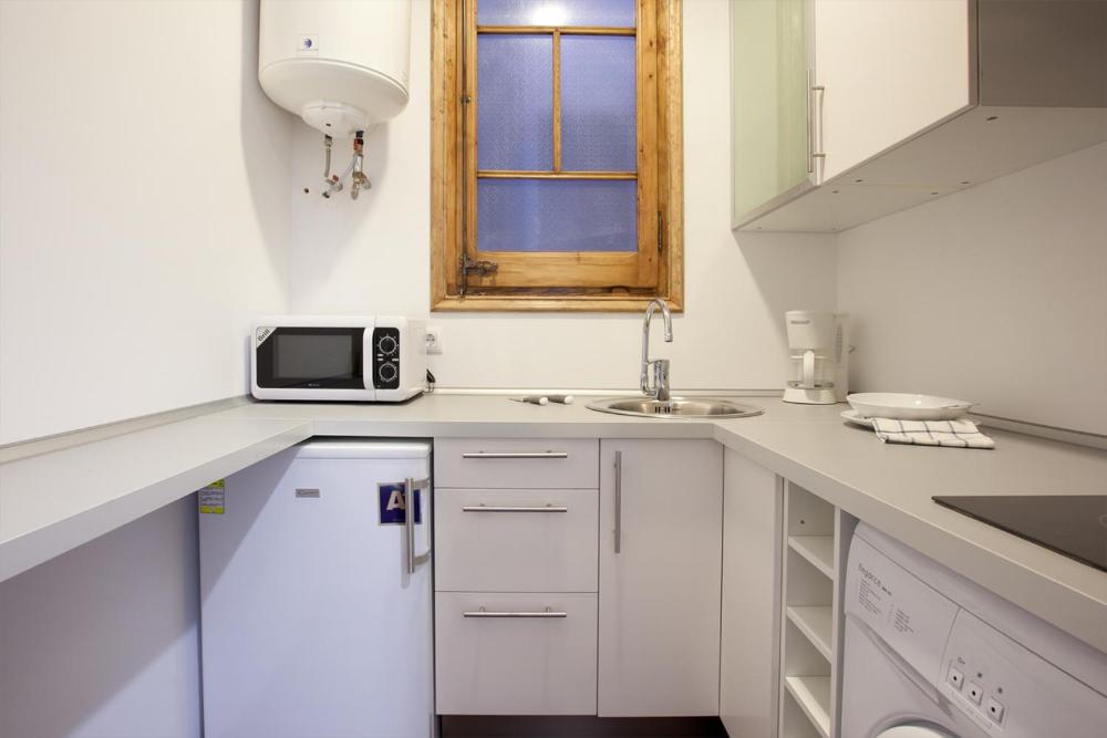 Modern 2-bedroom apartment near Sagrada Familia 1 Modern 2-bedroom apartment near Sagrada Familia