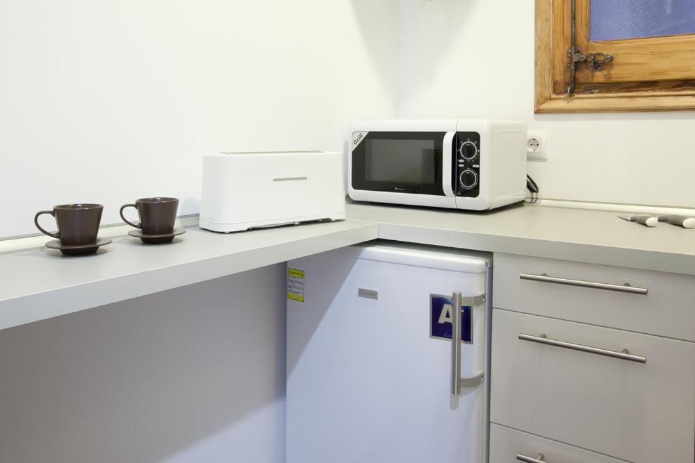 Modern 2-bedroom apartment near Sagrada Familia 3 Modern 2-bedroom apartment near Sagrada Familia
