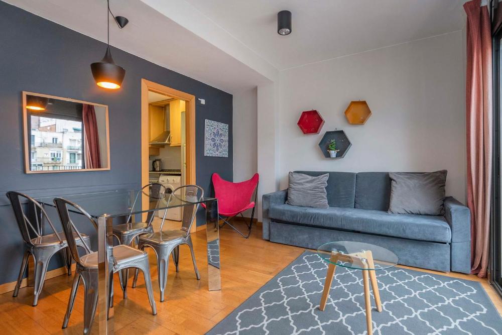 Modern and bright apartment in Eixample 5-1 4 Modern and bright apartment in Eixample 5-1