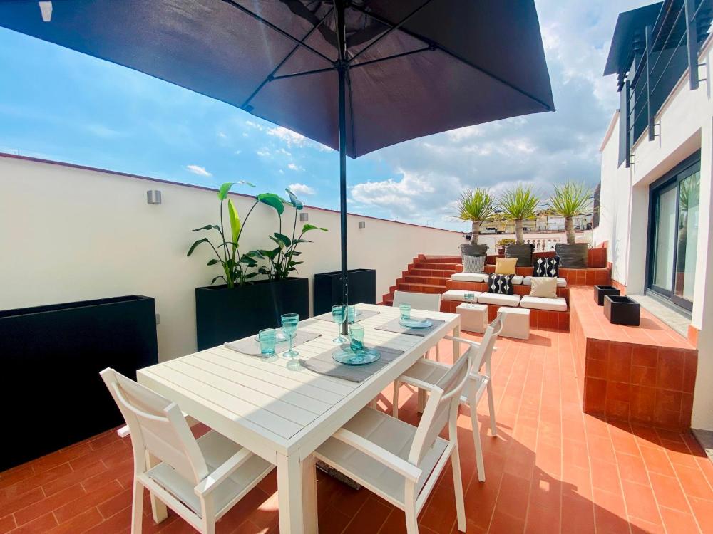 Modern Penthouse with VIEWS Near Paseo De Gracia by MyRentalHost 4 Modern Penthouse with VIEWS Near Paseo De Gracia by MyRentalHost