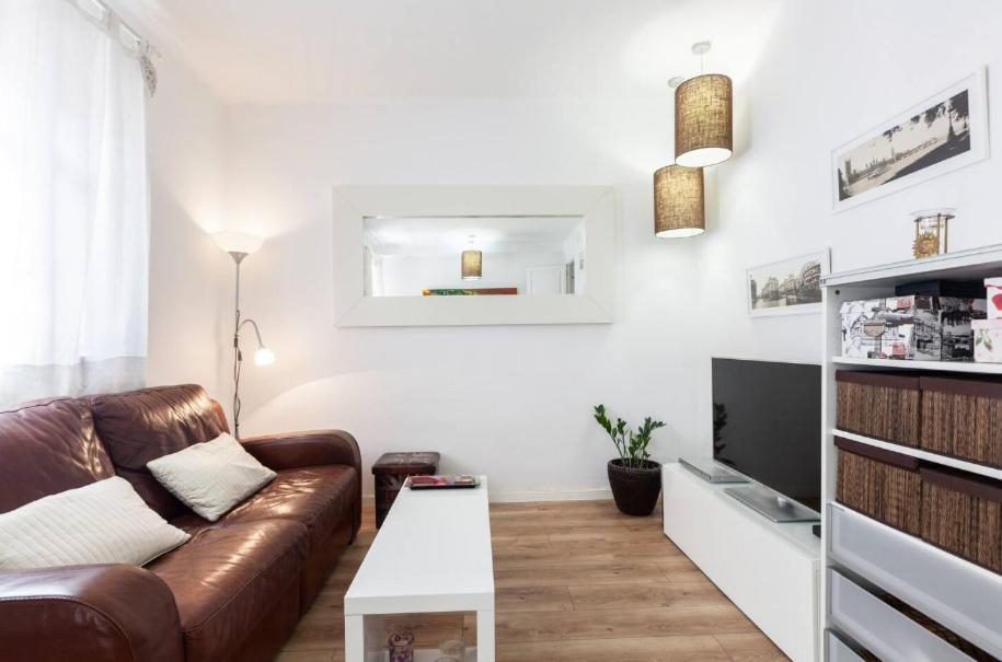 P2VIL475 Modern & Cozy Apartment Poble Sec 2 P2VIL475 Modern & Cozy Apartment Poble Sec