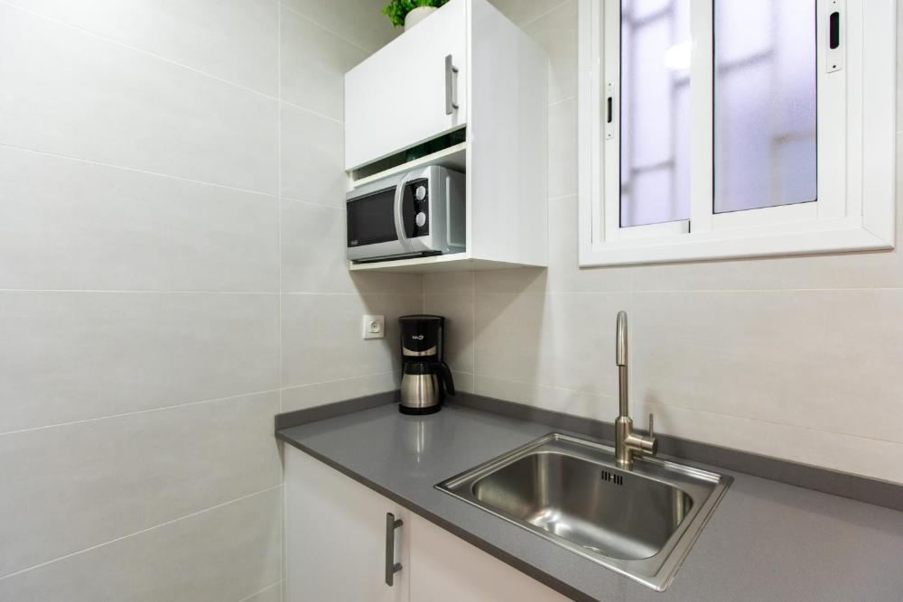 Pere Serafi 2 bedroom apartment 2 Pere Serafi 2 bedroom apartment