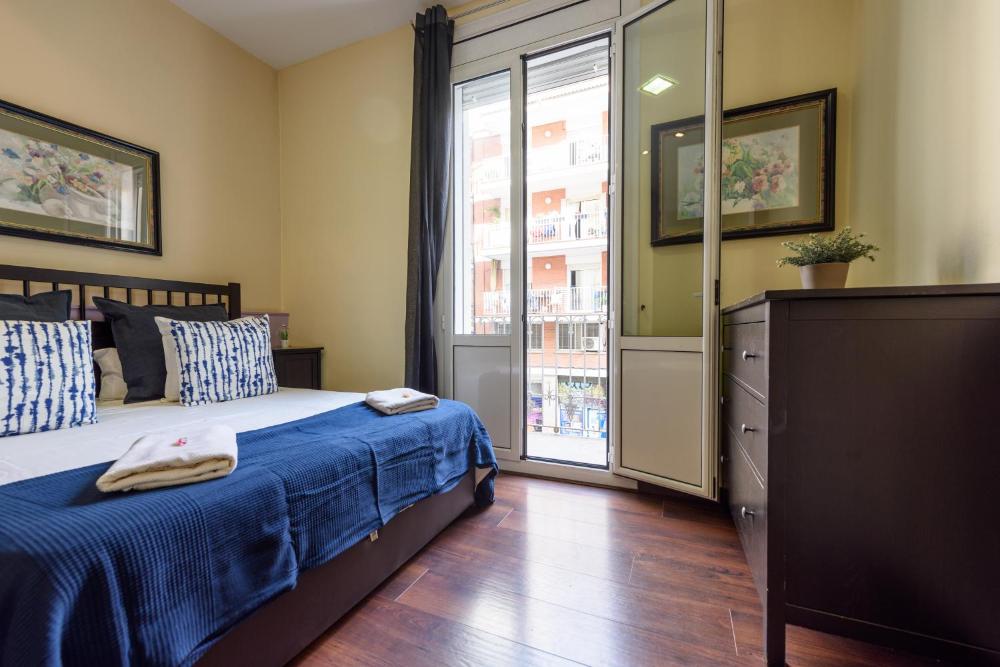 RamblasRentals Design Renovated Apartment AC Balcony10m Ramblas - Parking - Wifi 5 RamblasRentals Design Renovated Apartment AC Balcony10m Ramblas - Parking - Wifi