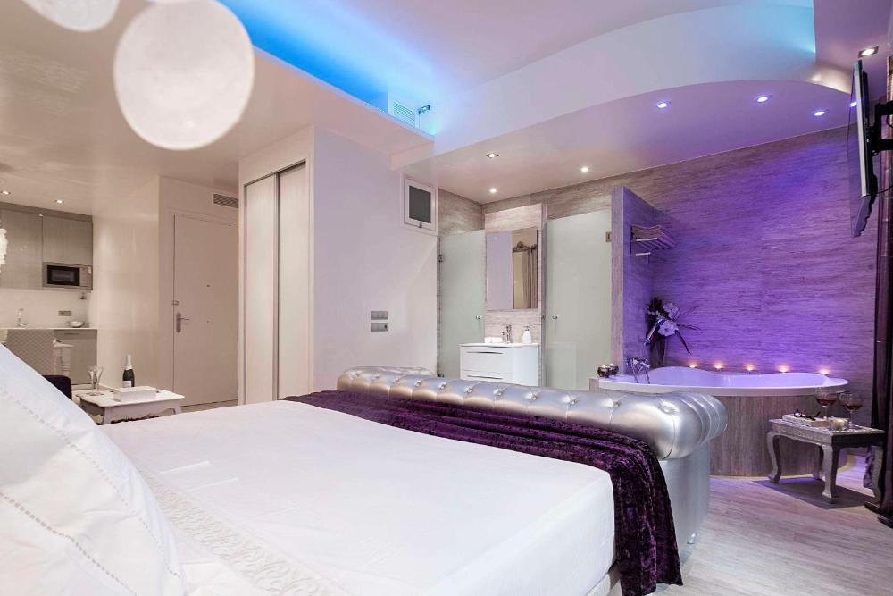 Romantic Barcelona Apartment 5 Romantic Barcelona Apartment