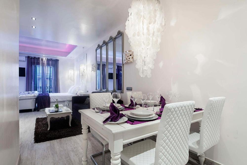 Romantic Barcelona Apartment 1 Romantic Barcelona Apartment