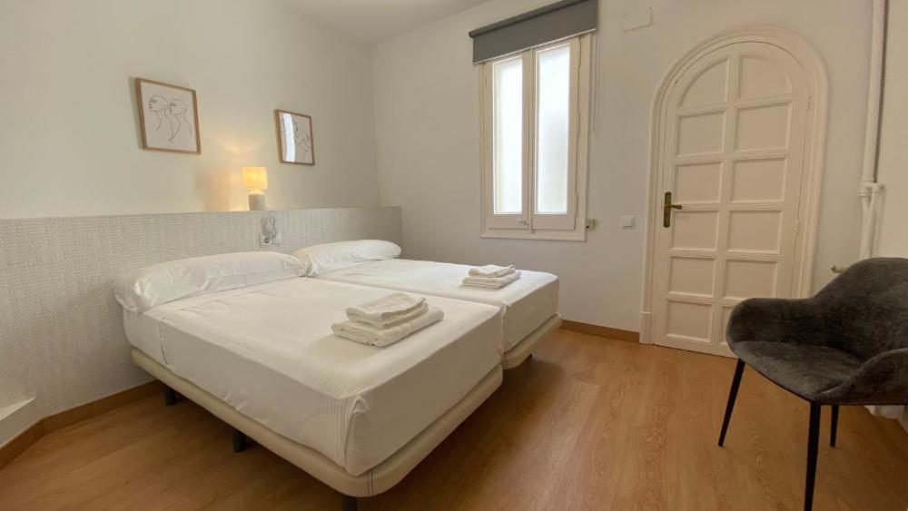SIBS PASEO DE GRACIA Luxury Exclusive Pedrera Batllo 3 SIBS PASEO DE GRACIA Luxury Exclusive Pedrera Batllo