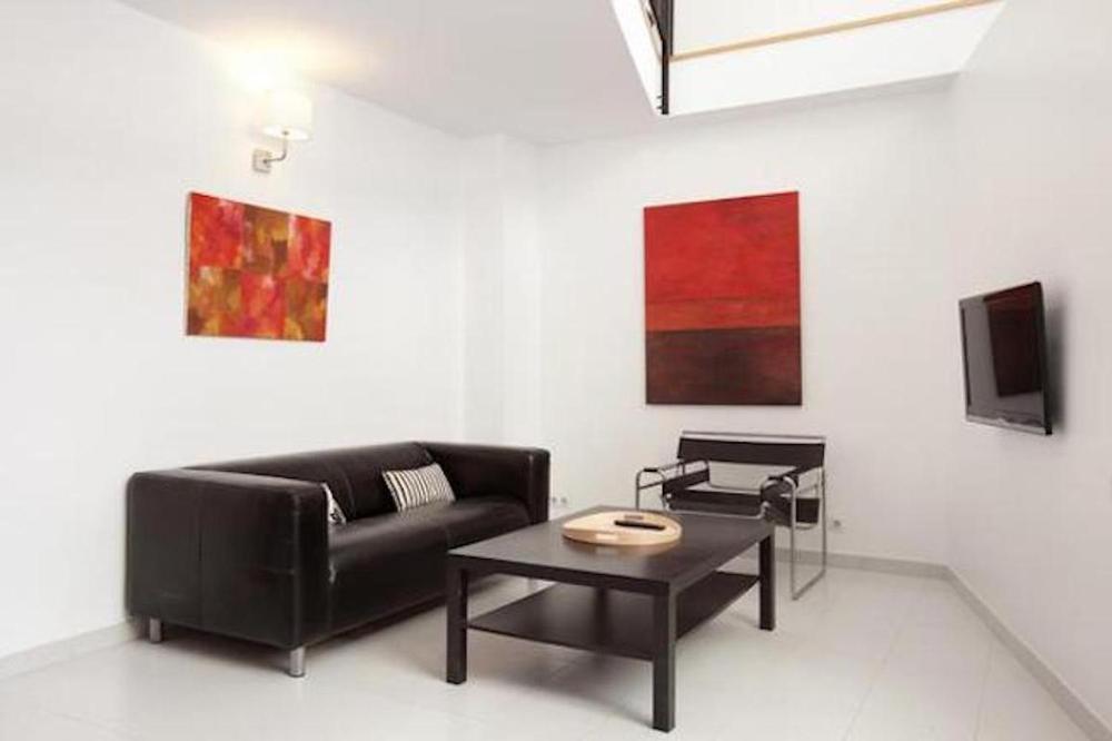 Spacious apartment for families near Park Guell 6 Spacious apartment for families near Park Guell