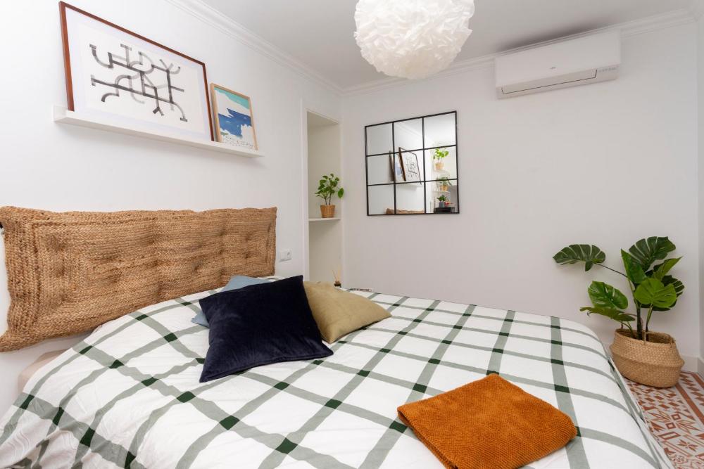 SUNNY & DESIGN 2-BEDROOM BARRIO GOTHIC 5 SUNNY & DESIGN 2-BEDROOM BARRIO GOTHIC