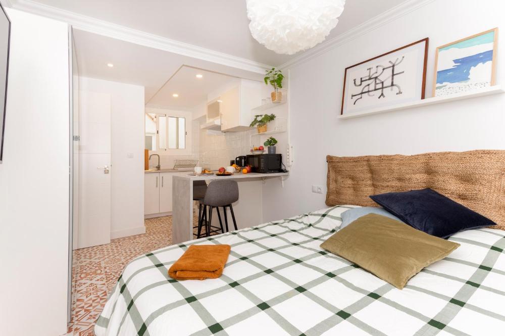 SUNNY & DESIGN 2-BEDROOM BARRIO GOTHIC 2 SUNNY & DESIGN 2-BEDROOM BARRIO GOTHIC