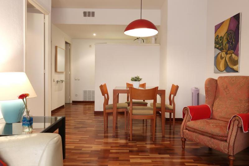 Sweet BCN Three Bedroom Apartment 6 Sweet BCN Three Bedroom Apartment