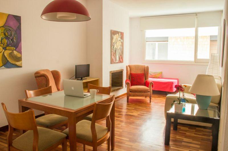 Sweet BCN Three Bedroom Apartment 4 Sweet BCN Three Bedroom Apartment
