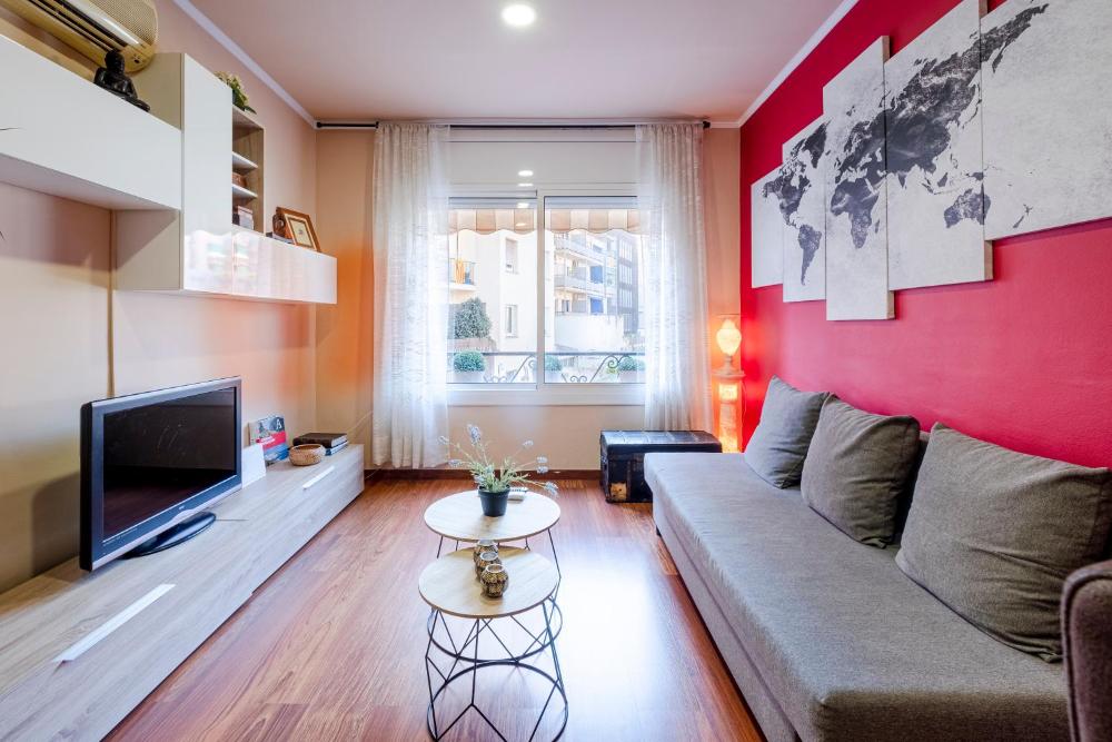 Three Bedroom Apartment in Sants