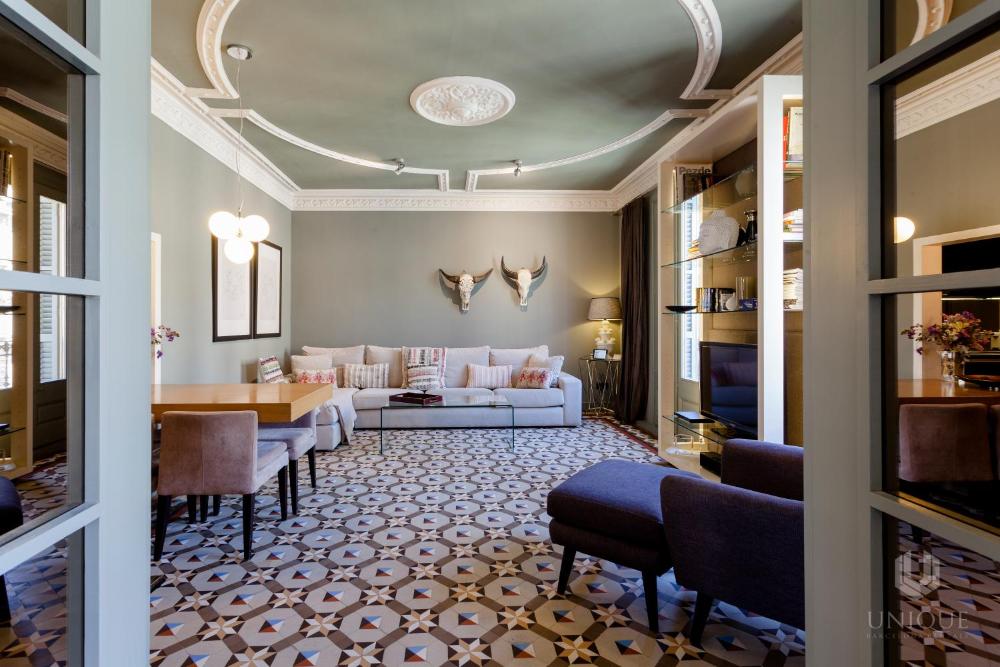 Unique Rentals – Luxurious Oasis